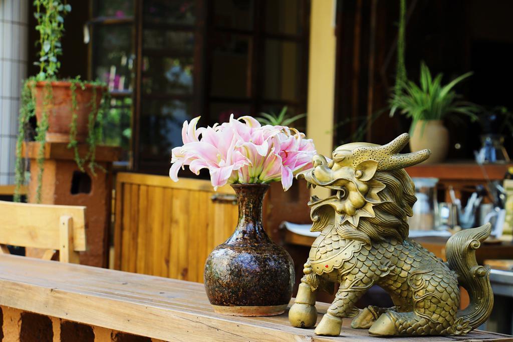 The Hump-Mulan Guest House Kunming Extérieur photo